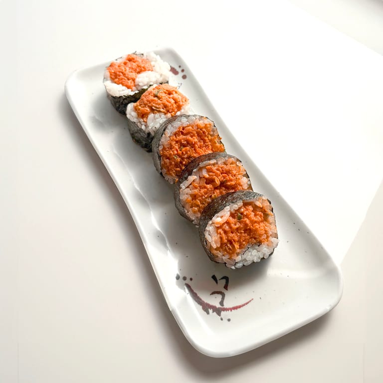 Delicious Spicy Tuna Roll